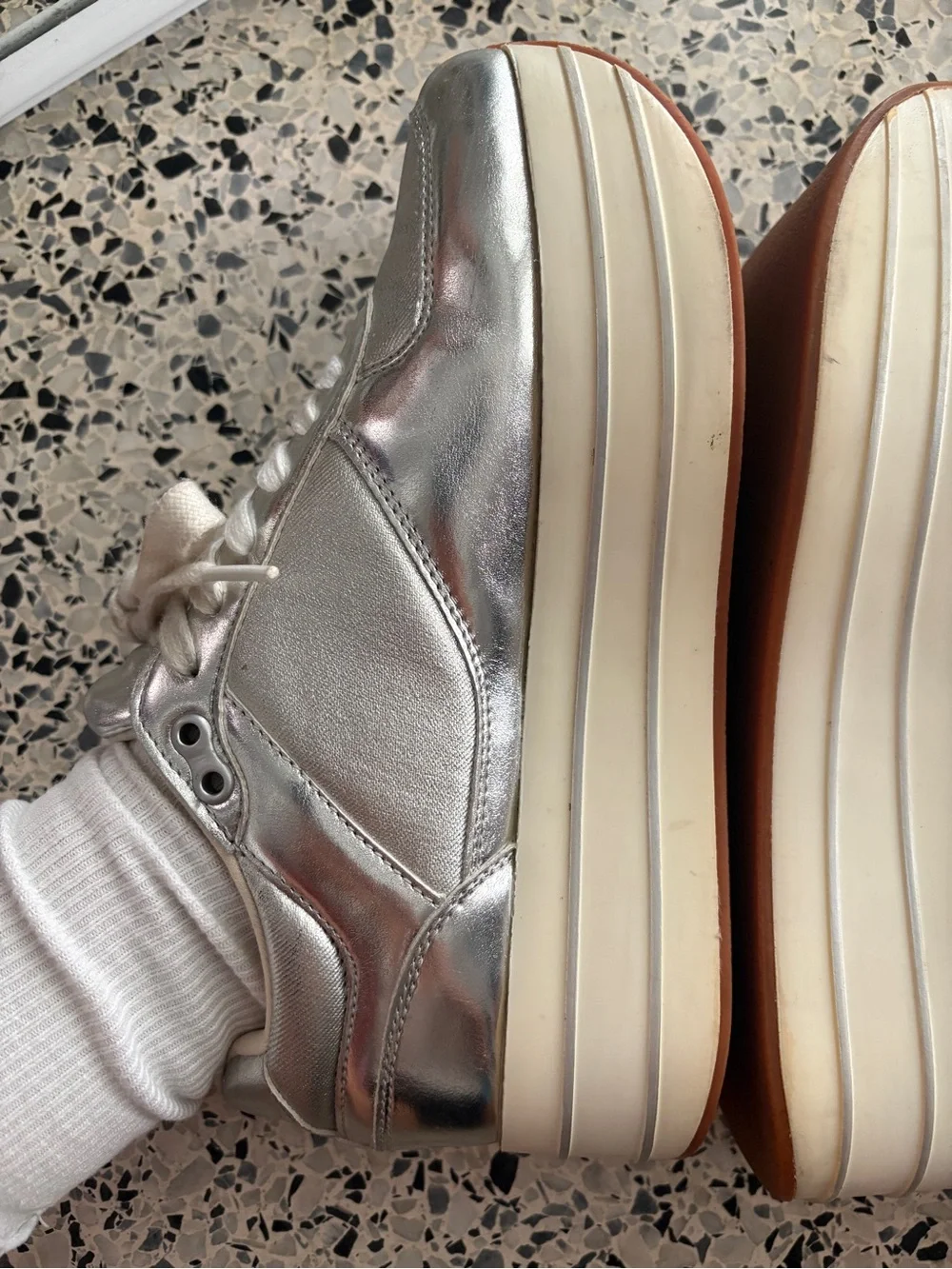 Zara cushioned metallic